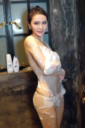 大胸美女电影_在线电影免费观看